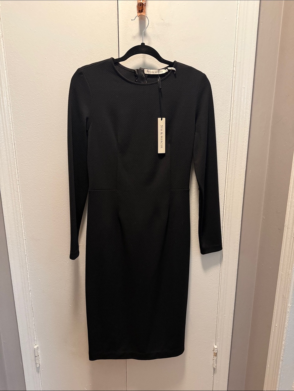Black Long Sleeve Sheath Dress